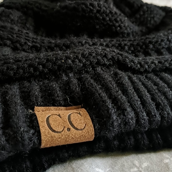 C.C. Beanie - Picture 3 of 4